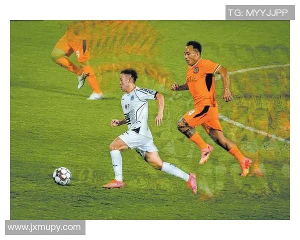 变装足球球星惊艳亮相 球场之外的别样风采视频精彩回顾